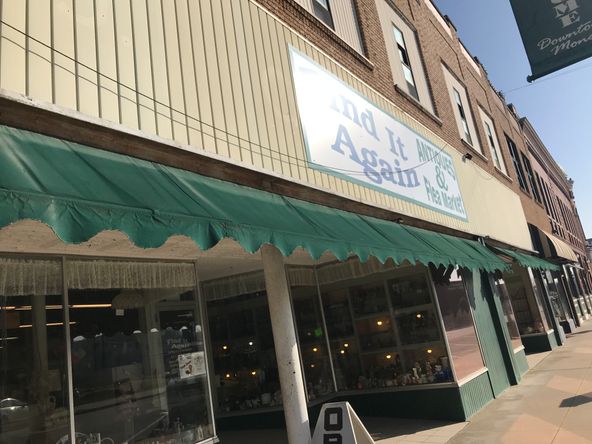 410 E Broadway St, Monett, MO 65708